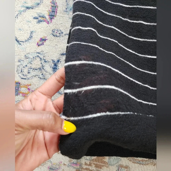 AllSanits, Black Striped, Simi-Sheer, Cap Sleeves Top sz Medium - Picture 4 of 9